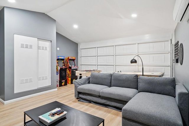 386 W Rosa Parks Road, Palm Springs, CA 92262