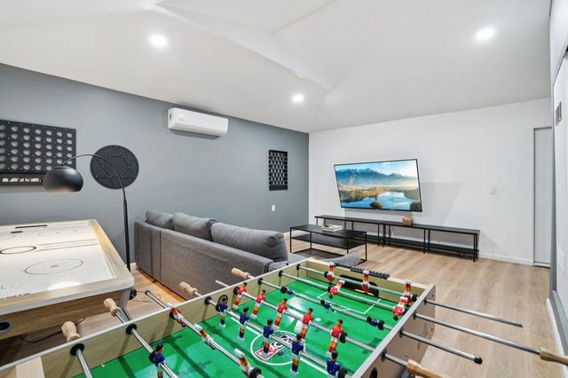 386 W Rosa Parks Road, Palm Springs, CA 92262