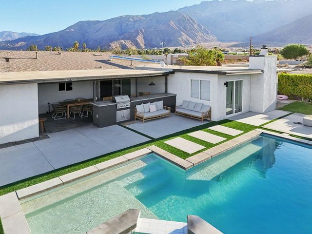 386 W Rosa Parks Road, Palm Springs, CA 92262