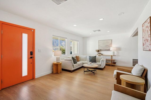 386 W Rosa Parks Road, Palm Springs, CA 92262