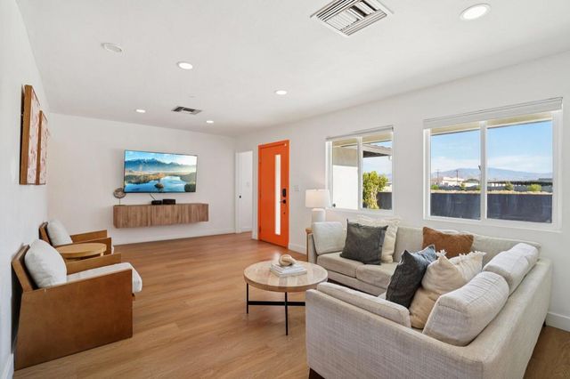 386 W Rosa Parks Road, Palm Springs, CA 92262