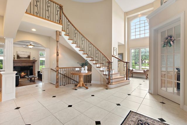22602 Granite Drive, Frankfort, IL 60423