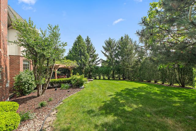 22602 Granite Drive, Frankfort, IL 60423