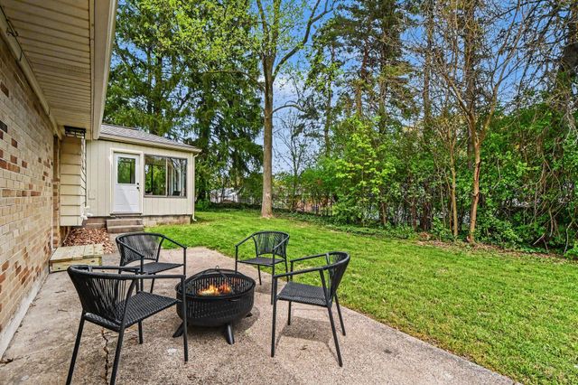 1942 Woodcliff Avenue Se, City Of Grand Rapids, MI 49506