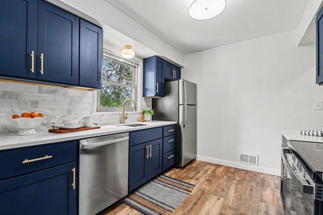 1942 Woodcliff Avenue Se, City Of Grand Rapids, MI 49506