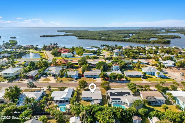 931 S Orlando Avenue, Cocoa Beach, FL 32931