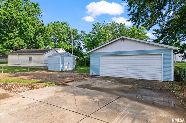 118 WINDSOR Road, Springfield, IL 62702