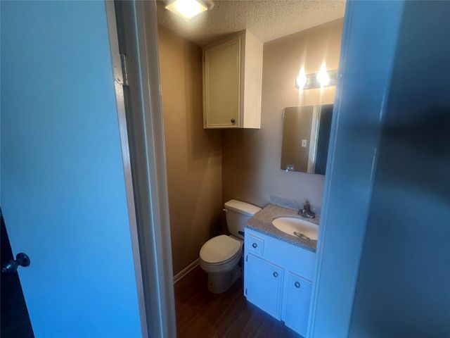 12207 11th Street, Santa Fe, TX 77510