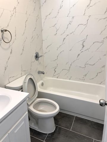 945 Liberty Avenue, Brooklyn, NY 11208