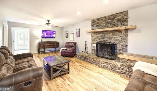 715 E Cochran Road SE, Ranger, GA 30734