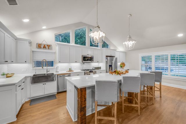 310 Travis Street, Roanoke, TX 76262