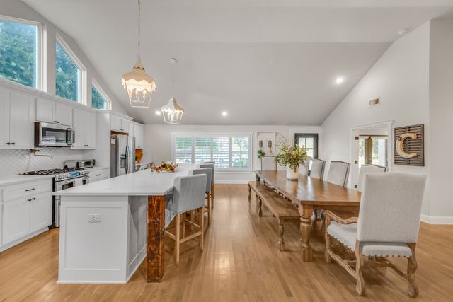 310 Travis Street, Roanoke, TX 76262