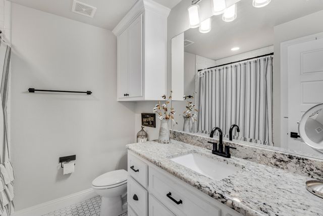 310 Travis Street, Roanoke, TX 76262