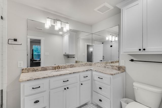 310 Travis Street, Roanoke, TX 76262