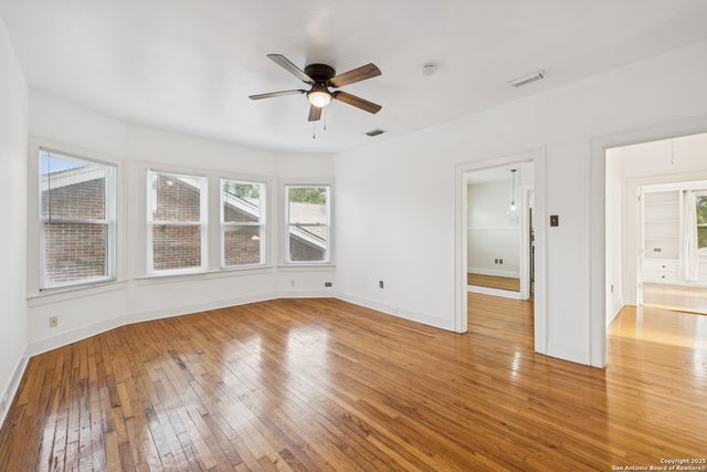 435 W Summit Ave, San Antonio, TX 78212