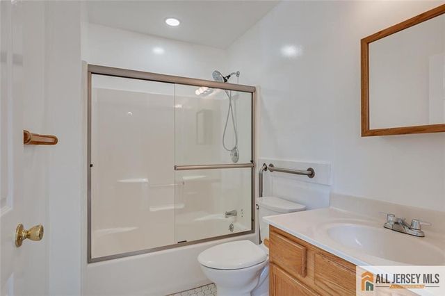 134 Old Beekman Road, South Brunswick, NJ 08852
