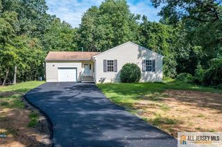 134 Old Beekman Road, South Brunswick, NJ 08852