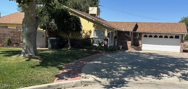 1222 W Avenue J15, Lancaster, CA 93534