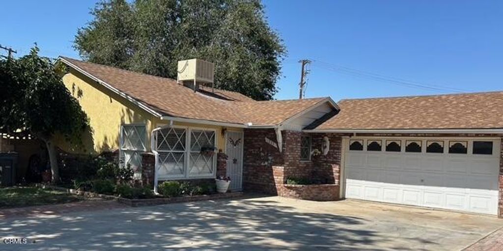 1222 W Avenue J15, Lancaster, CA 93534