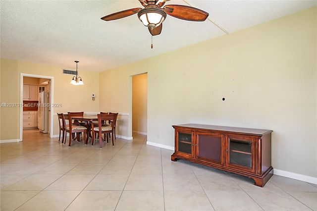 7 Westwood Ave 106C, Tequesta, FL 33469