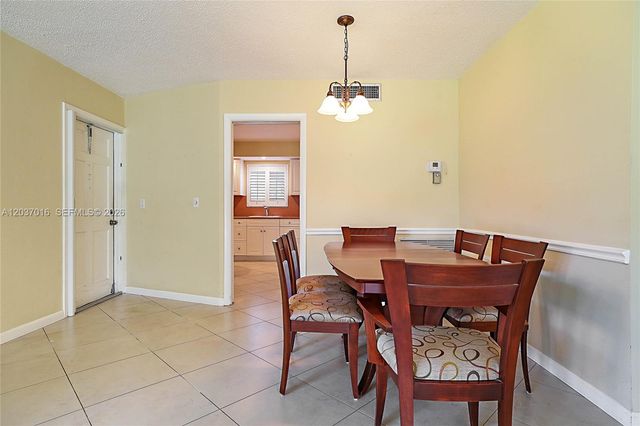 7 Westwood Ave 106C, Tequesta, FL 33469