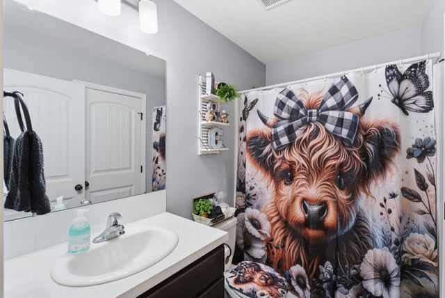 867 S Cattail Circle, Haysville, KS 67060