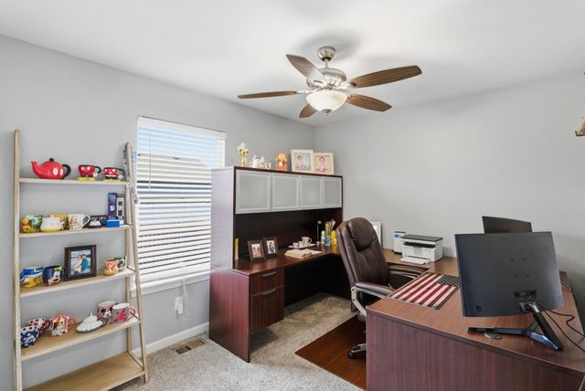 867 S Cattail Circle, Haysville, KS 67060