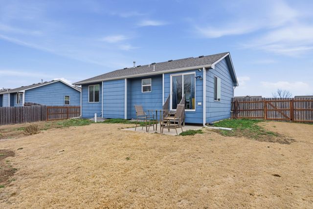 867 S Cattail Circle, Haysville, KS 67060