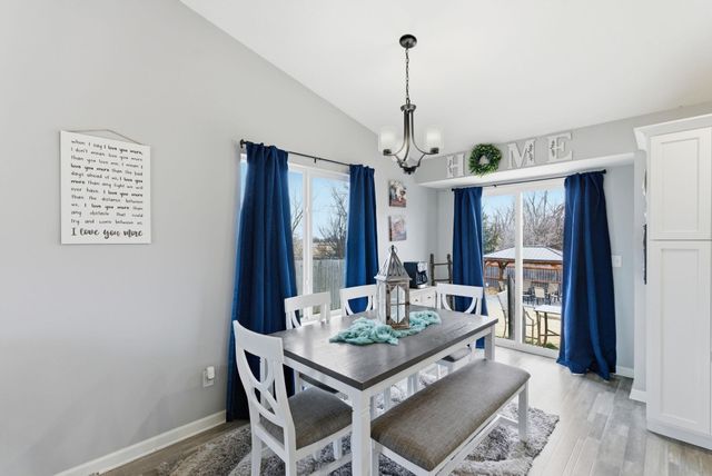 867 S Cattail Circle, Haysville, KS 67060