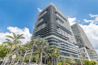 121 NE 34th St L604, Miami, FL 33137