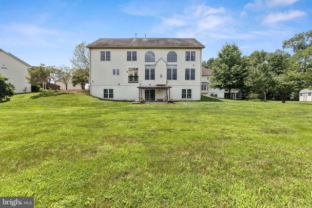26368 STRATHAVEN CT, Chantilly, VA 20152