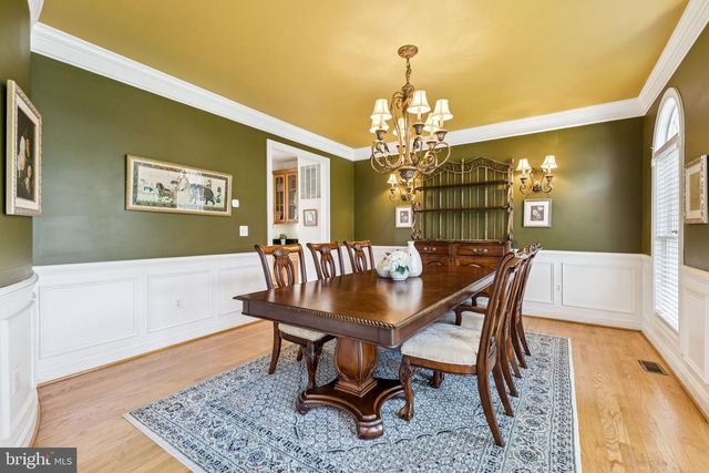 26368 STRATHAVEN CT, Chantilly, VA 20152