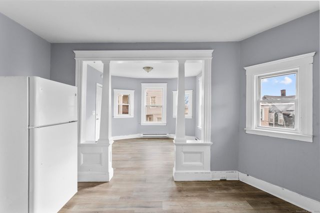 33 Albert Place, Waterbury, CT 06702