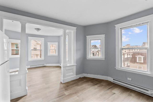 33 Albert Place, Waterbury, CT 06702