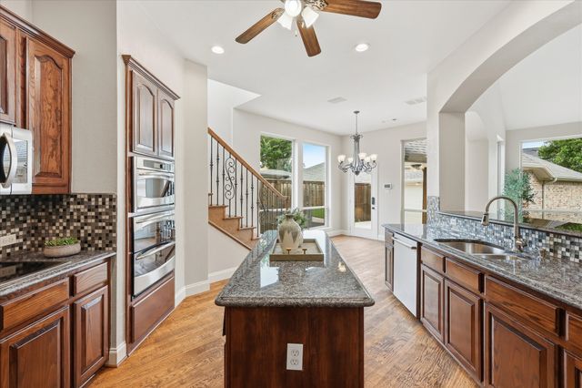 2518 Merlin Drive, Lewisville, TX 75056