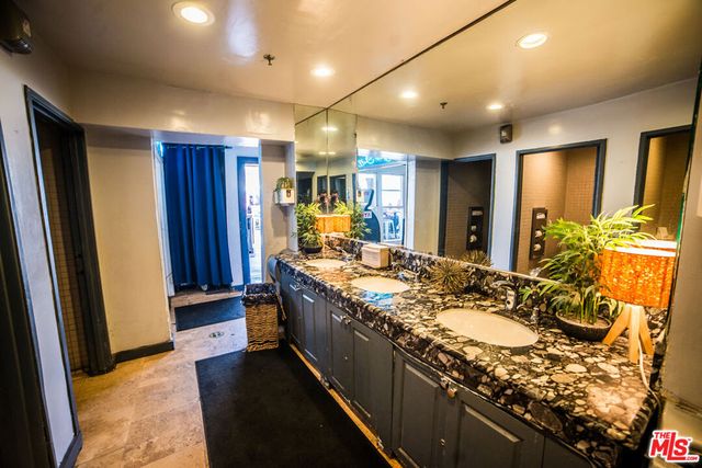 4 Washington Boulevard, Marina Del Rey, CA 90292