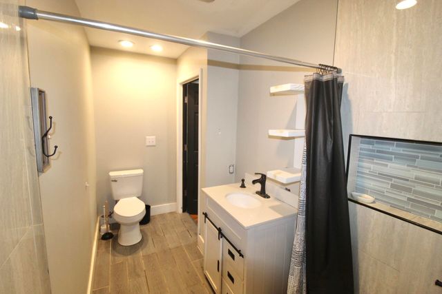 2334 Midland Park, North Charleston, SC 29406