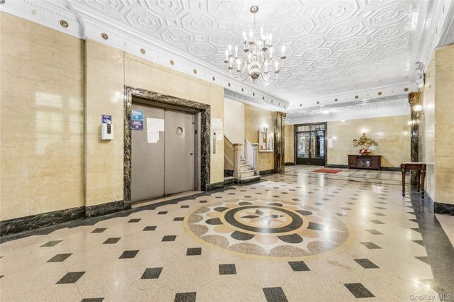 850 Saint Marks Avenue C4, Brooklyn, NY 11213