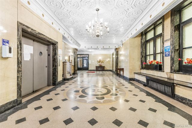 850 Saint Marks Avenue C4, Brooklyn, NY 11213