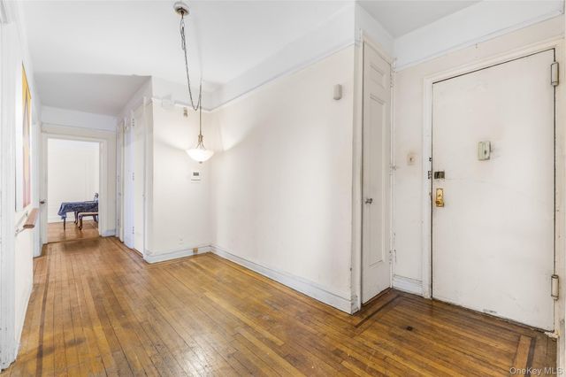 850 Saint Marks Avenue C4, Brooklyn, NY 11213