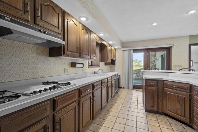 4865 COUNTY RD N, Oshkosh, WI 54904