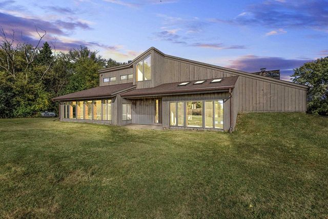 4865 COUNTY RD N, Oshkosh, WI 54904