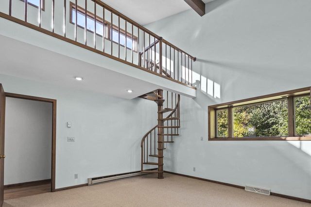 4865 COUNTY RD N, Oshkosh, WI 54904