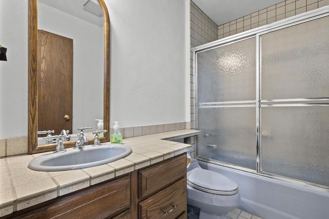 4865 COUNTY RD N, Oshkosh, WI 54904