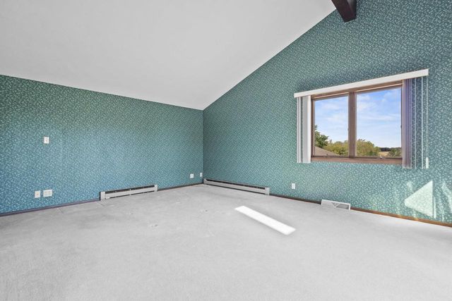 4865 COUNTY RD N, Oshkosh, WI 54904