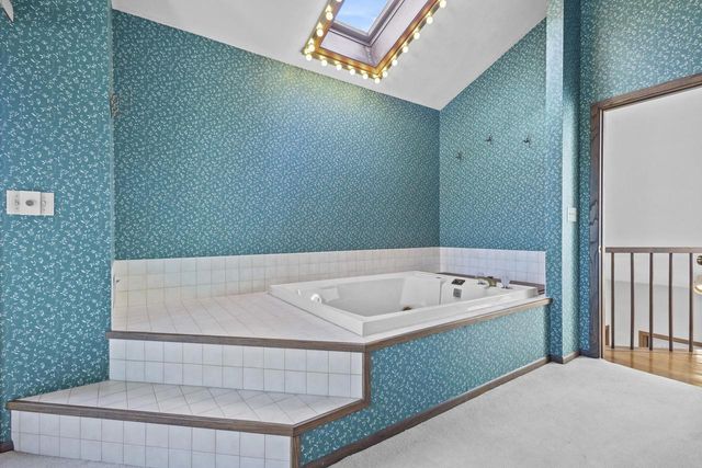 4865 COUNTY RD N, Oshkosh, WI 54904