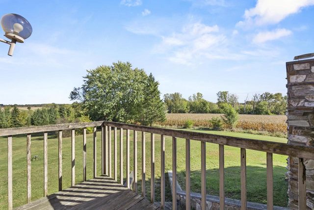 4865 COUNTY RD N, Oshkosh, WI 54904