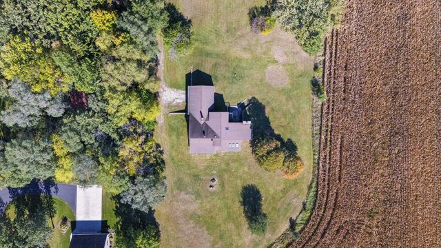 4865 COUNTY RD N, Oshkosh, WI 54904