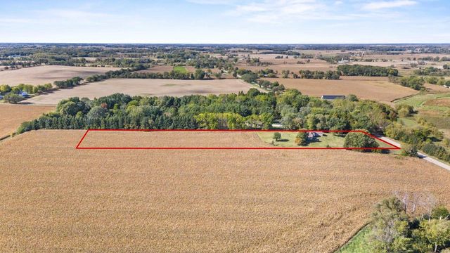 4865 COUNTY RD N, Oshkosh, WI 54904