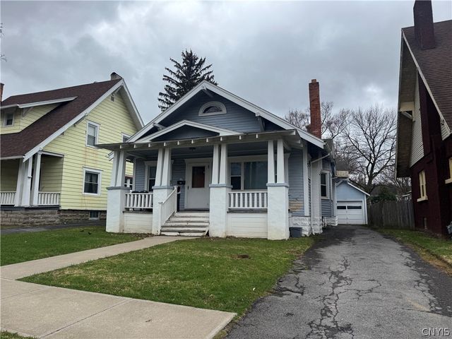 26 Greenwood Court, Utica, NY 13501